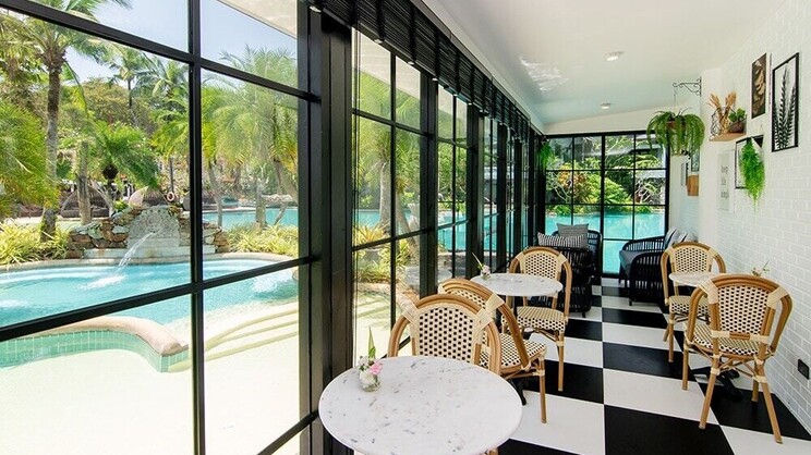 Thavorn Beach Village Resort